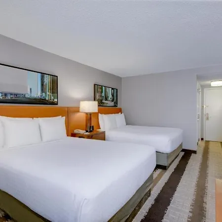Crowne Plaza Dulles Airport By Ihg Hotel Herndon Exterior photo
