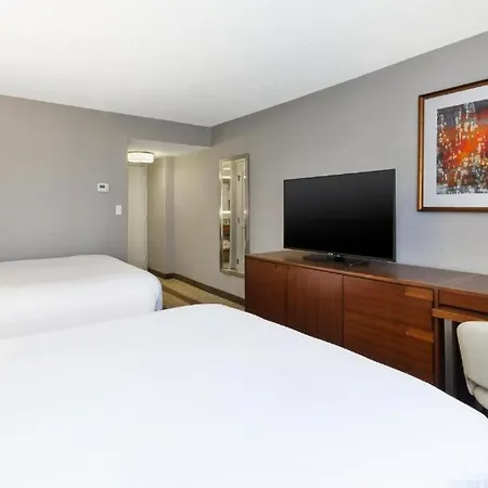 Crowne Plaza Dulles Airport By Ihg Hotel Herndon Exterior photo